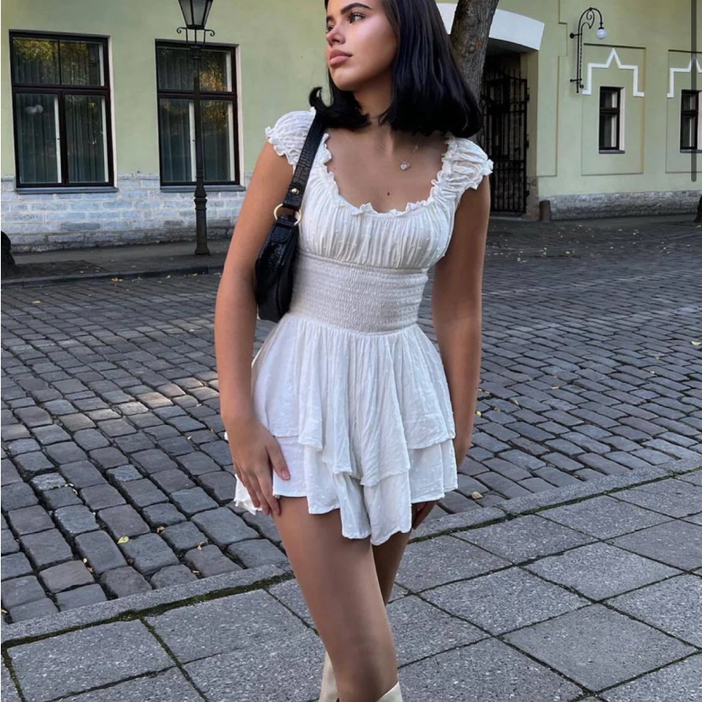 WORN ONCE. PRINCESS POLLY ROMPER ALWAYS OUT OF STOCK!!